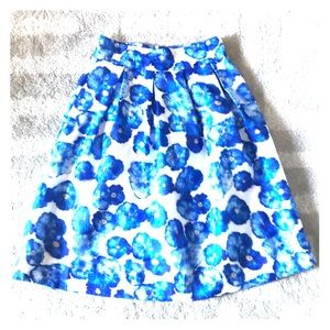 Blue floral print A-line skirt